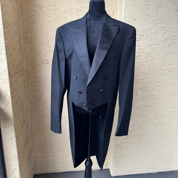 Premier Quality Italian 2 or 3  button Black Tuxedo Super 150'S + Pants + Shirt + Bow Tie + Vest Package main image 0